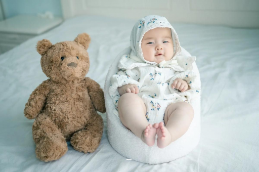 当阳宝宝眼角发青怎么回事